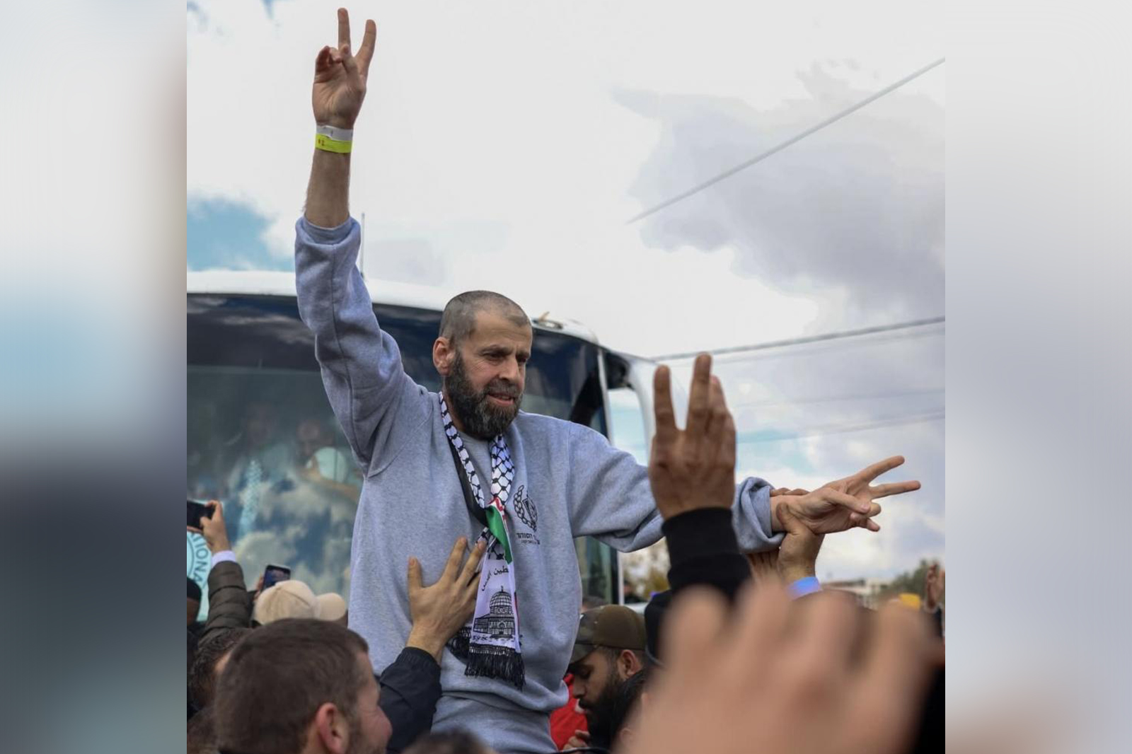 طوفان الأحرار.. صفقات المقاومة لتحرير الأسرى وفتح بوابات الحرية