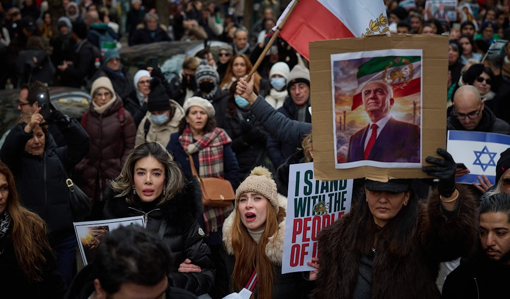 مسيرة حاشدة ببوسطن تنيديدا بسياسات ترامب