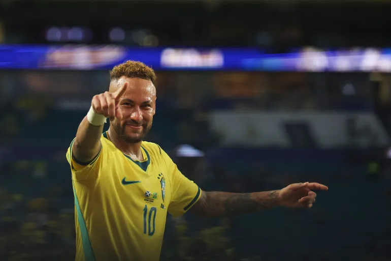 فينيسيوس أبدع بثنائية.. البرازيل تسحق اسكتلندا بثلاثة أهداف في كأس العالم