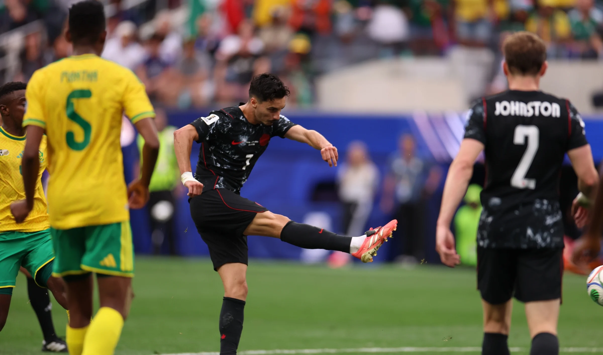 بهدف قاتل.. كندا تتجاوز جنوب أفريقيا وتبلغ ثمن نهائي مونديال 2026
